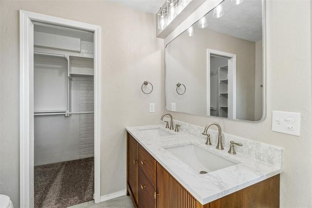 2304 NW 49th Street, Oklahoma City, OK 73112