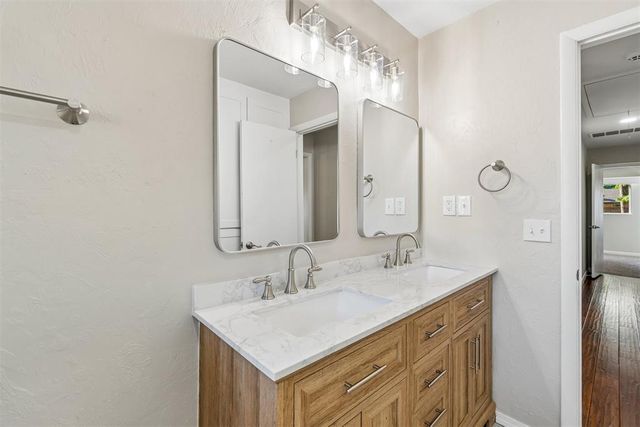 2304 NW 49th Street, Oklahoma City, OK 73112