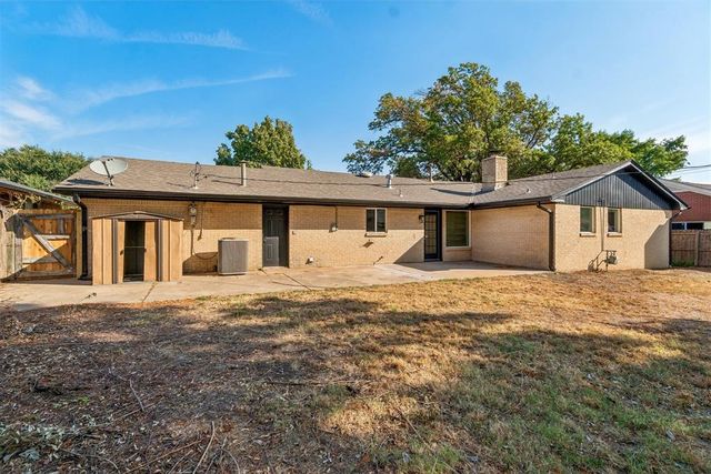 2304 NW 49th Street, Oklahoma City, OK 73112
