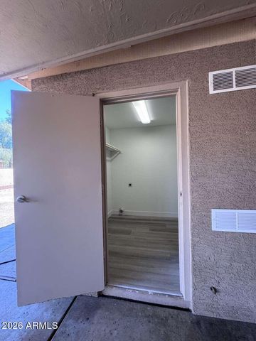 3008 W ANGELA Drive, Phoenix, AZ 85053