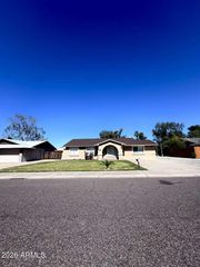3008 W ANGELA Drive, Phoenix, AZ 85053