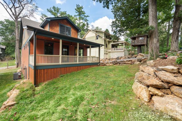 26 Grindstaff Drive, Asheville, NC 28803