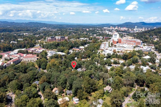 26 Grindstaff Drive, Asheville, NC 28803