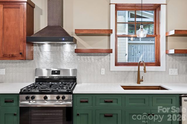 26 Grindstaff Drive, Asheville, NC 28803