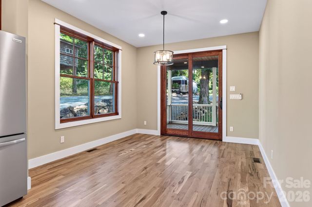 26 Grindstaff Drive, Asheville, NC 28803