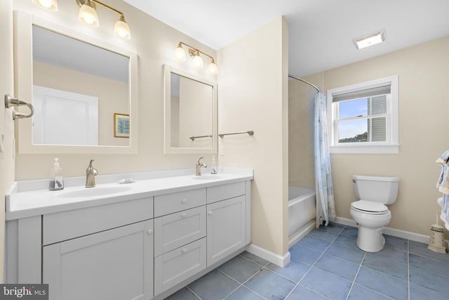 5004 S LONG BEACH BLVD, Long Beach Township, NJ 08008