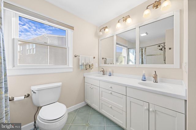 5004 S LONG BEACH BLVD, Long Beach Township, NJ 08008