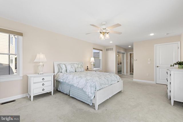 5004 S LONG BEACH BLVD, Long Beach Township, NJ 08008