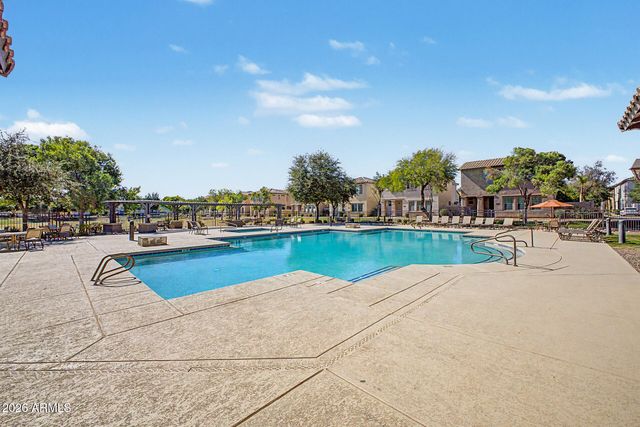 4749 E THUNDERHEART Trail 103, Gilbert, AZ 85297