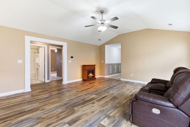 152 Sutton Pl Boulevard, Georgetown, KY 40324