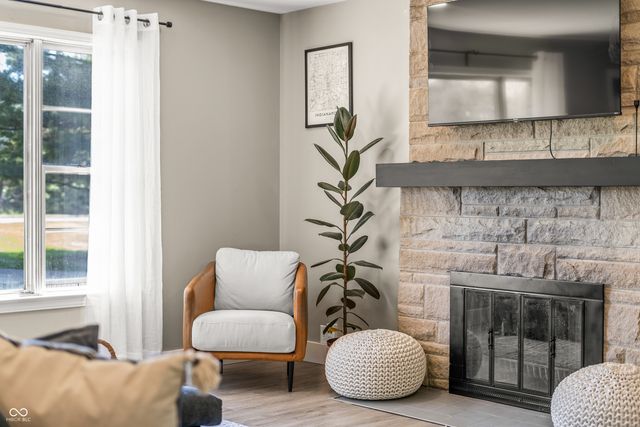 6716 E 96th Street, Fishers, IN 46038