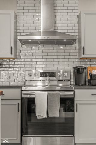 6716 E 96th Street, Fishers, IN 46038