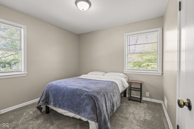 6716 E 96th Street, Fishers, IN 46038