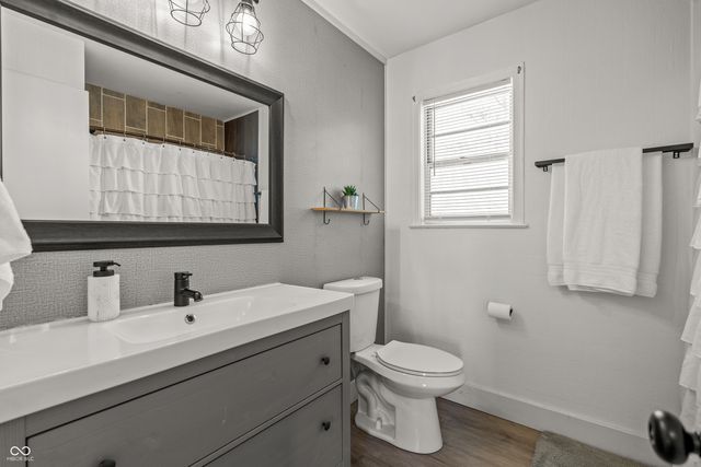 6716 E 96th Street, Fishers, IN 46038