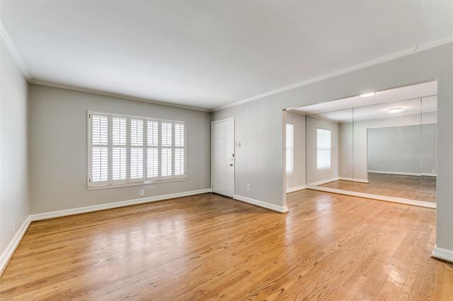 6545 Winton Street, Dallas, TX 75214