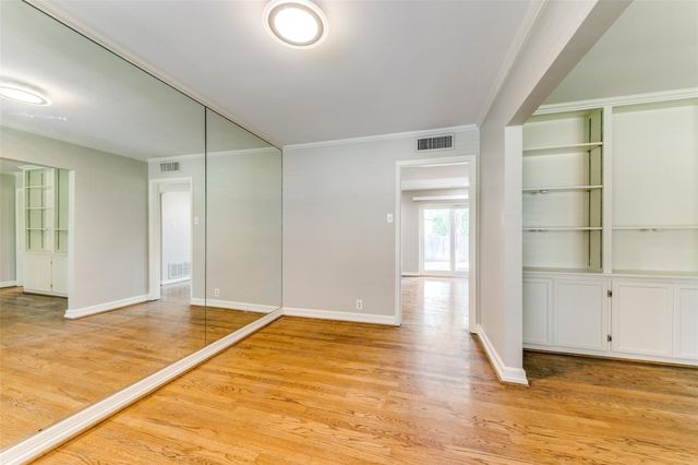 6545 Winton Street, Dallas, TX 75214
