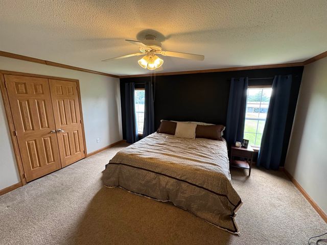 709 6th Street, Parkersburg, IA 50665