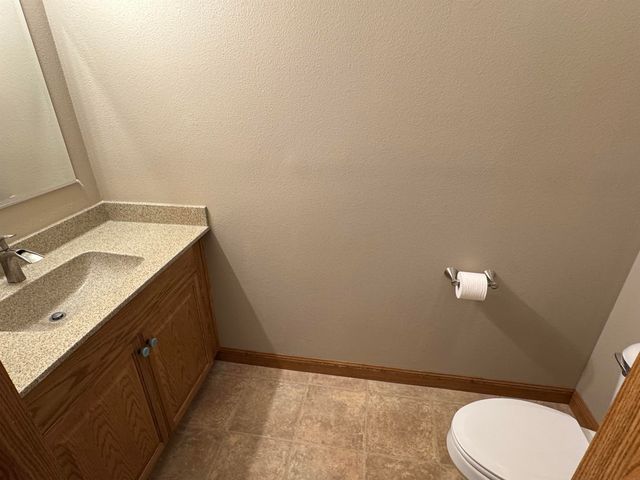 709 6th Street, Parkersburg, IA 50665