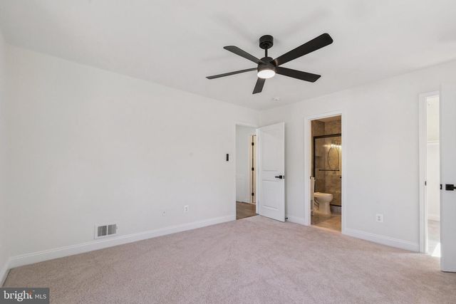 9662 WESTPORT LN, Burke, VA 22015