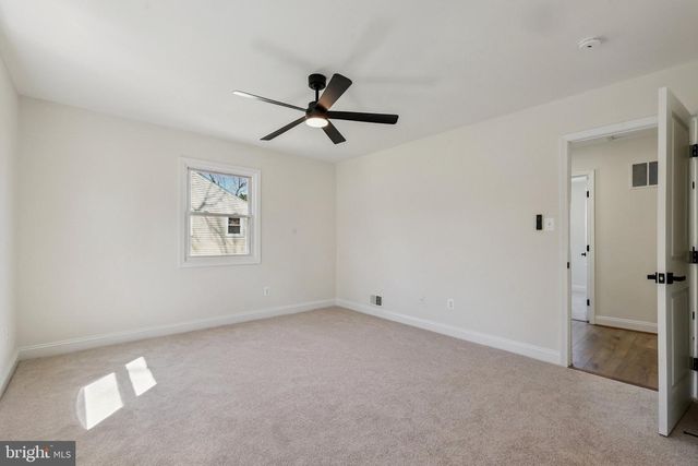 9662 WESTPORT LN, Burke, VA 22015