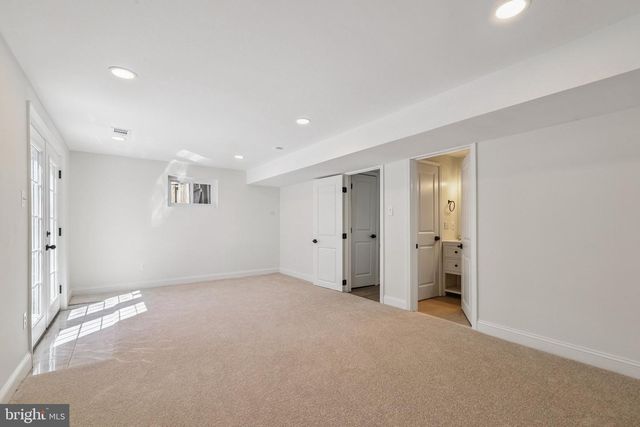 9662 WESTPORT LN, Burke, VA 22015