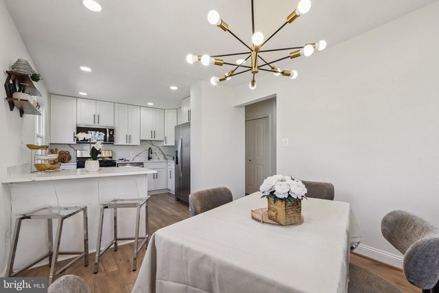 9662 WESTPORT LN, Burke, VA 22015