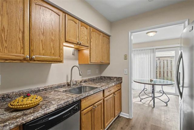 1511 Monterry PL, Newport News, VA 23608