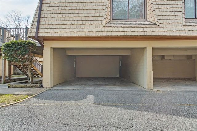 1511 Monterry PL, Newport News, VA 23608