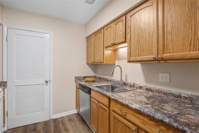 1511 Monterry PL, Newport News, VA 23608