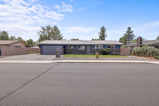 5034 Sturdivant Avenue, Klamath Falls, OR 97603