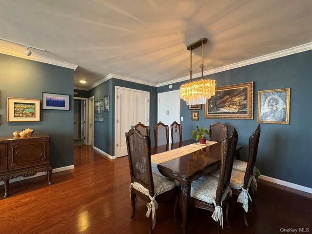 27110 Grand Central Parkway 24R, Floral Park, NY 11005
