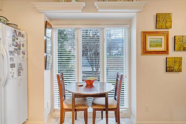 4923 Hunting Hills CT, Roanoke, VA 24018