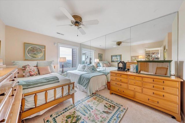 4923 Hunting Hills CT, Roanoke, VA 24018