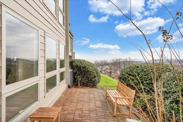 4923 Hunting Hills CT, Roanoke, VA 24018