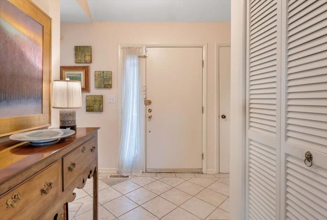 4923 Hunting Hills CT, Roanoke, VA 24018