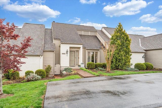 4923 Hunting Hills CT, Roanoke, VA 24018