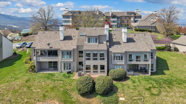 4923 Hunting Hills CT, Roanoke, VA 24018