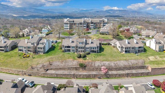 4923 Hunting Hills CT, Roanoke, VA 24018