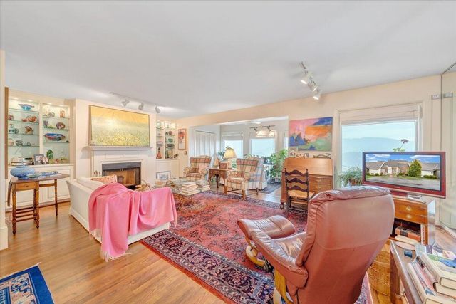 4923 Hunting Hills CT, Roanoke, VA 24018