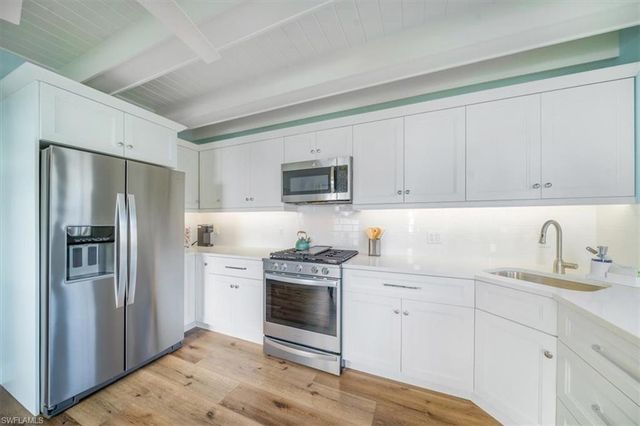 1283 Grand Canal DR, Naples, FL 34110
