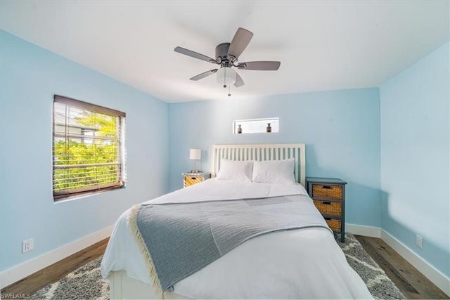 1283 Grand Canal DR, Naples, FL 34110