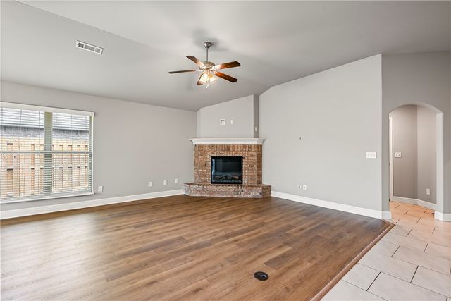 971 Redfree Drive, Bentonville, AR 72712