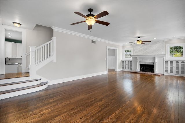 134 22ND AVENUE N, St Petersburg, FL 33704