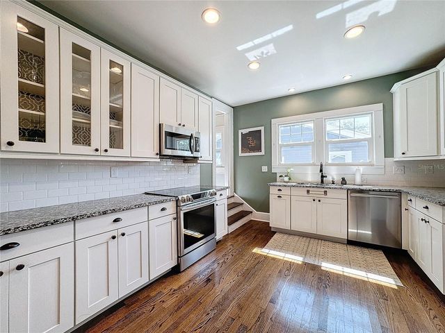 134 22ND AVENUE N, St Petersburg, FL 33704