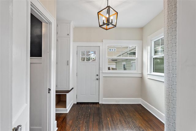 134 22ND AVENUE N, St Petersburg, FL 33704