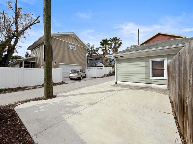 134 22ND AVENUE N, St Petersburg, FL 33704