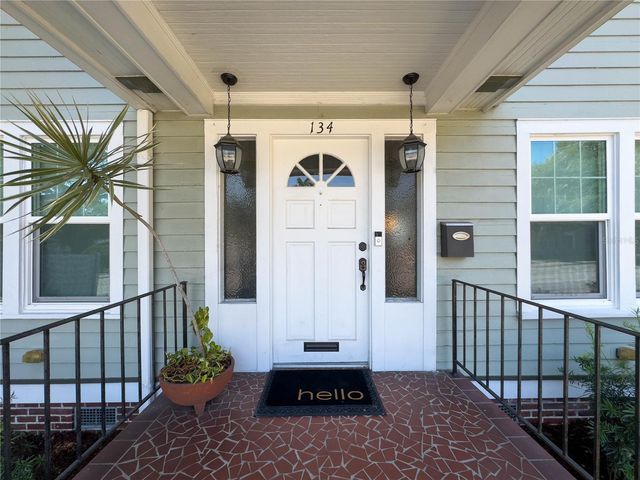 134 22ND AVENUE N, St Petersburg, FL 33704
