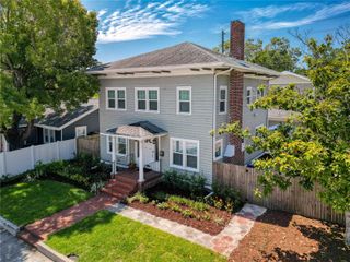 134 22ND AVENUE N, St Petersburg, FL 33704