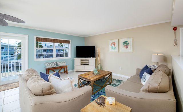 1202 Mockingbird Road, Key Largo, FL 33037