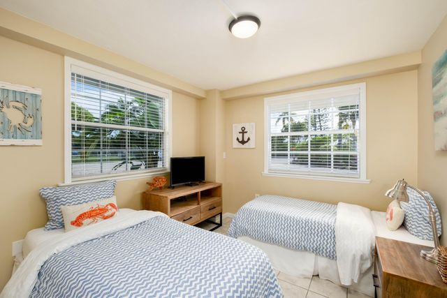 1202 Mockingbird Road, Key Largo, FL 33037